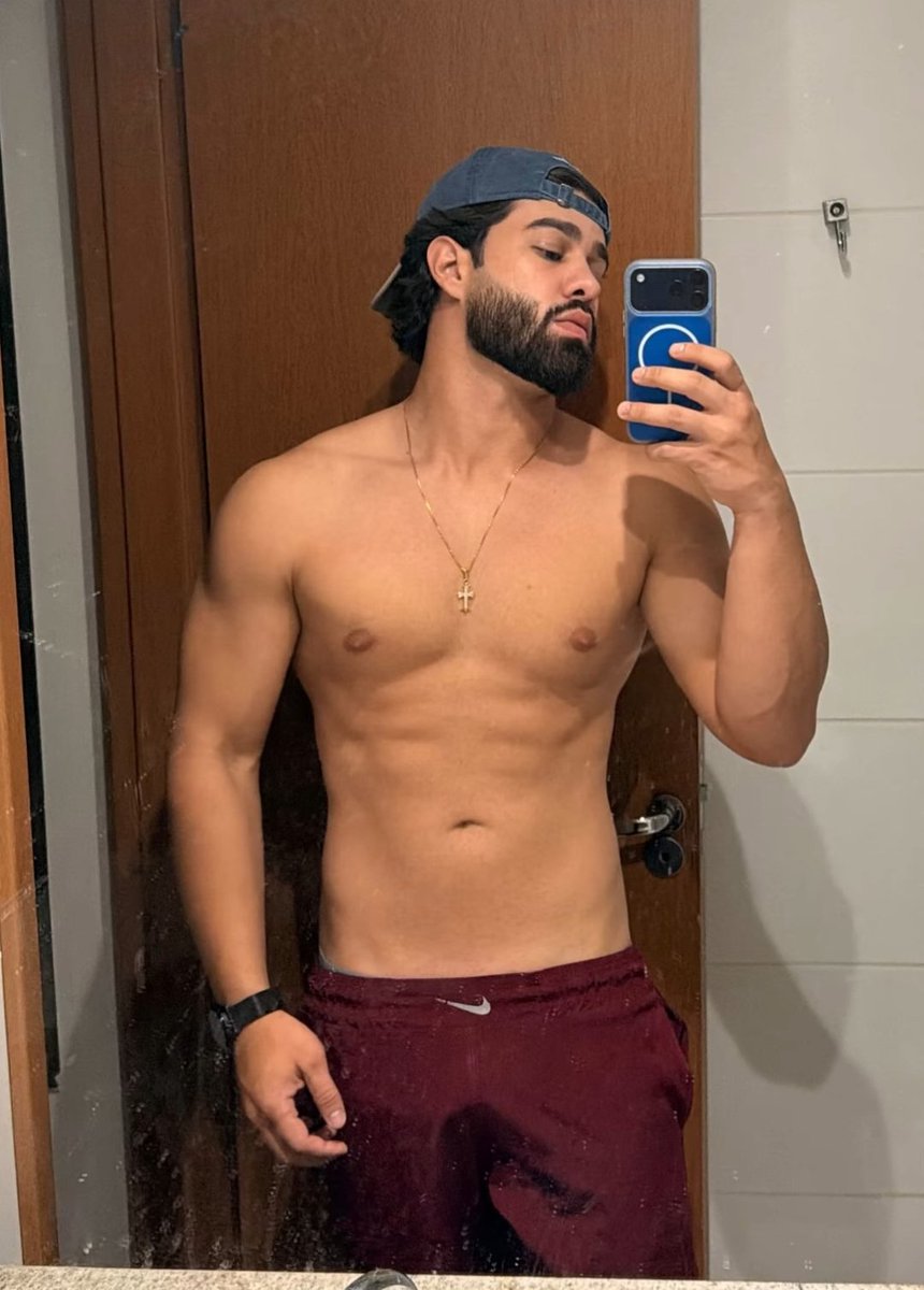 Web elege Paulo Augusto como o homem mais bonito do #BBB26!