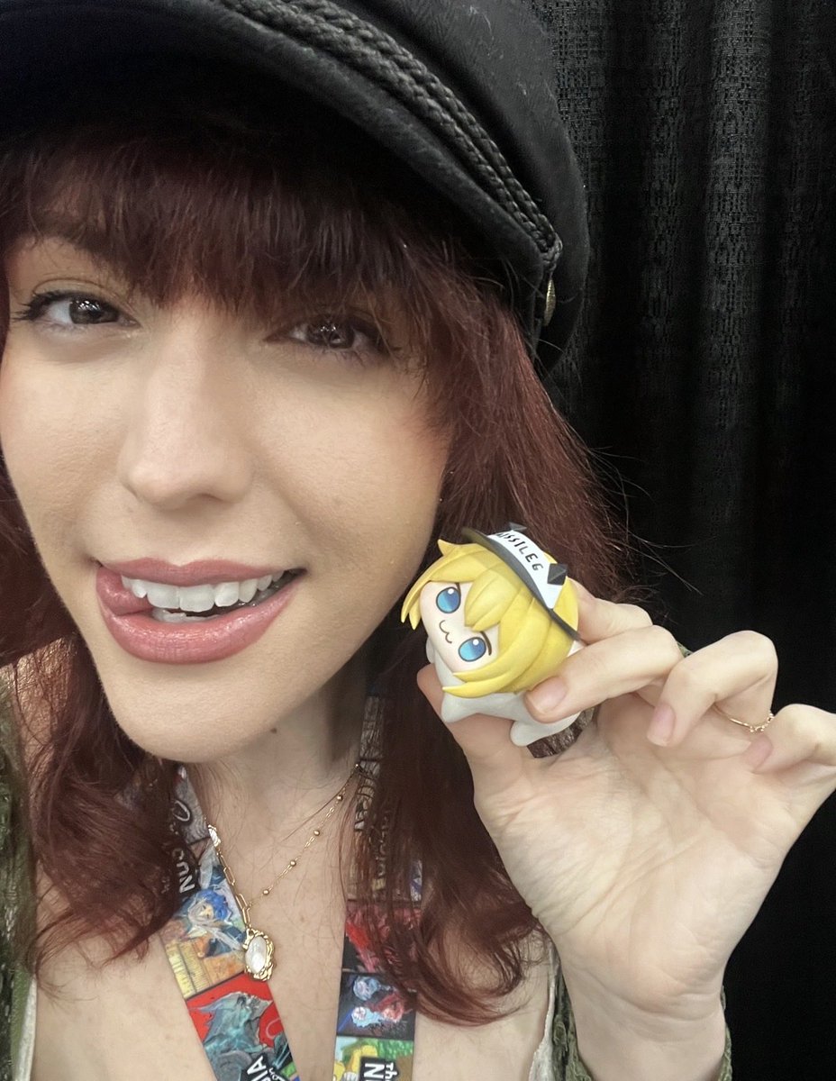 Amber Lee Connors tweet media