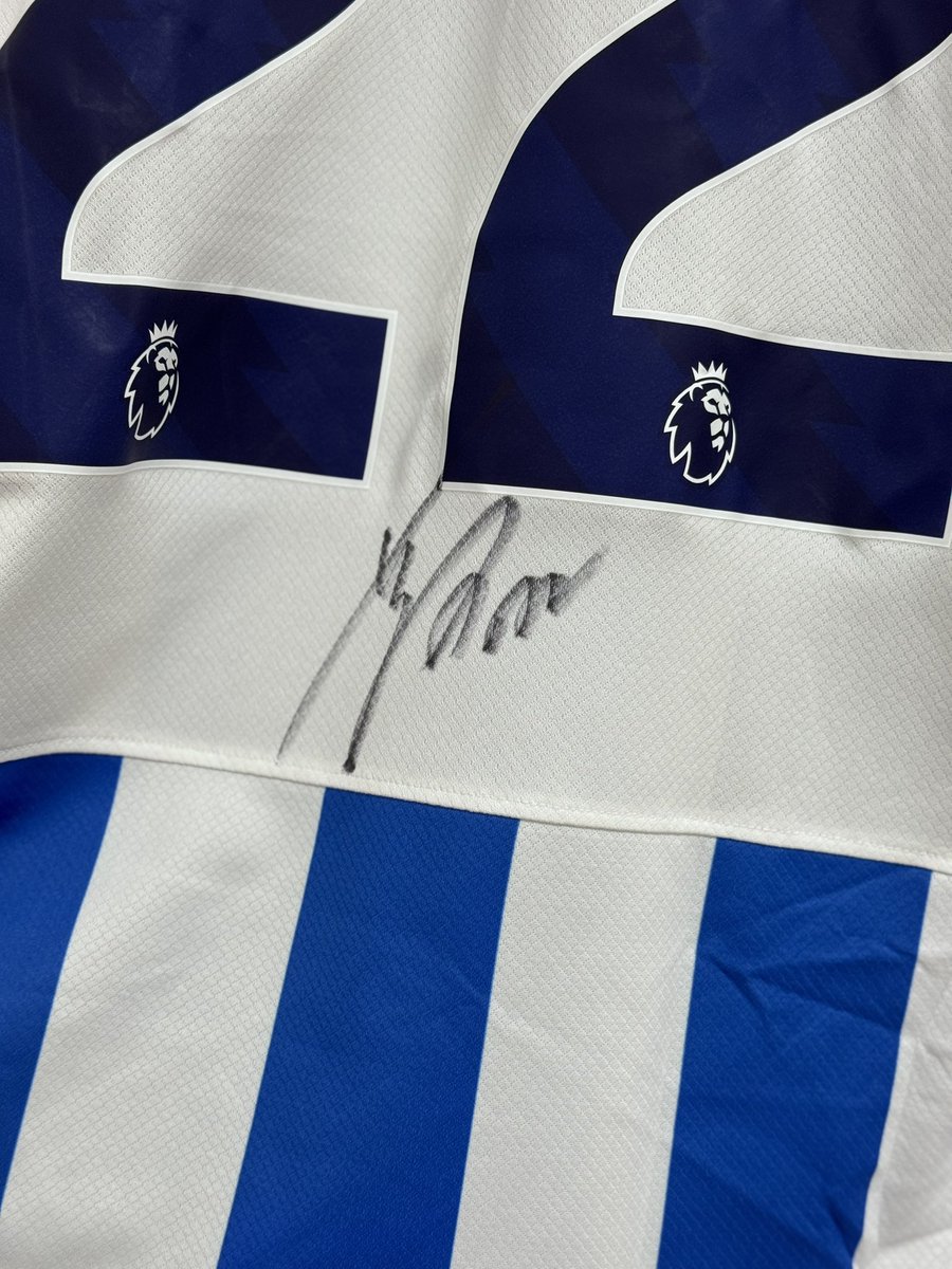 𝐶𝑦𝑎𝑛 tweet media