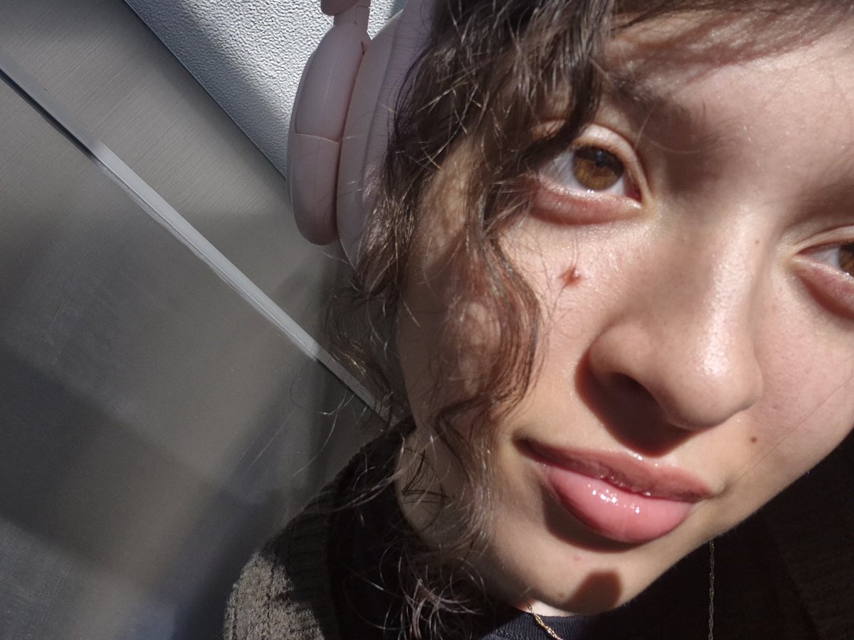 J̴e̴s̴ ̴E̴v̴a̴a̴A̴ 🌠 tweet media