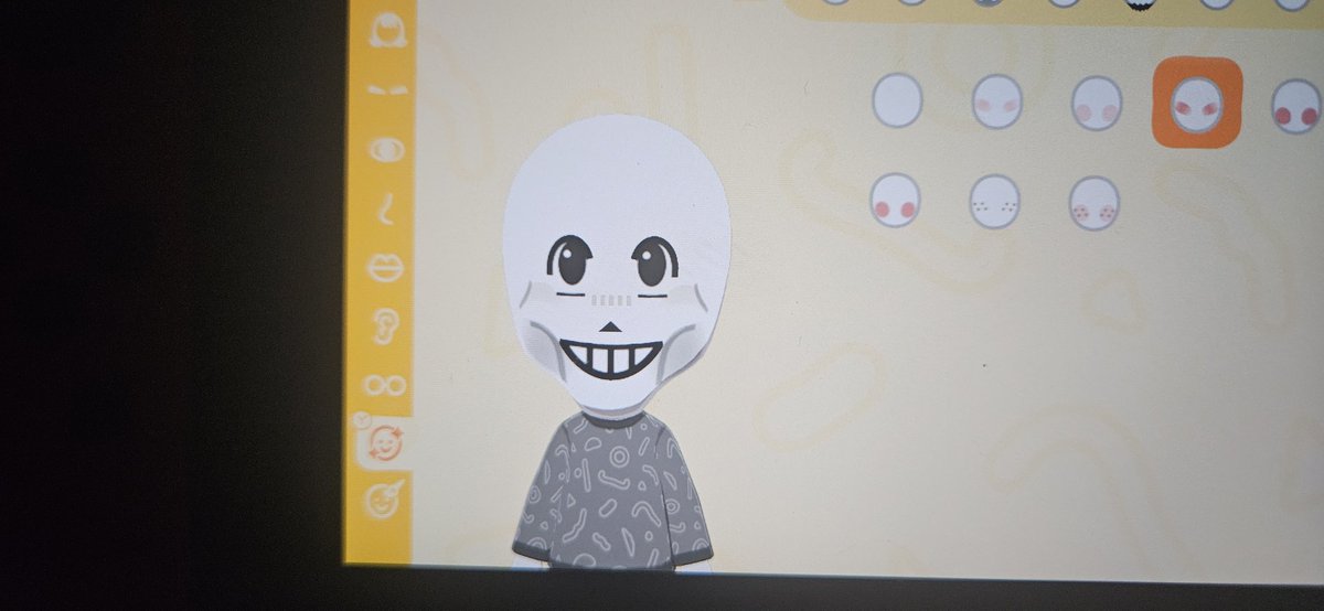 LizBlightCenter's tweet photo. Second hardest mii Ive made so far, sans right in first https://t.co/W4nbq9Z41z