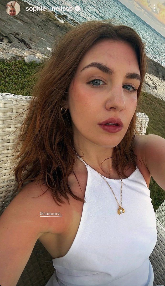 West ✨ tweet media