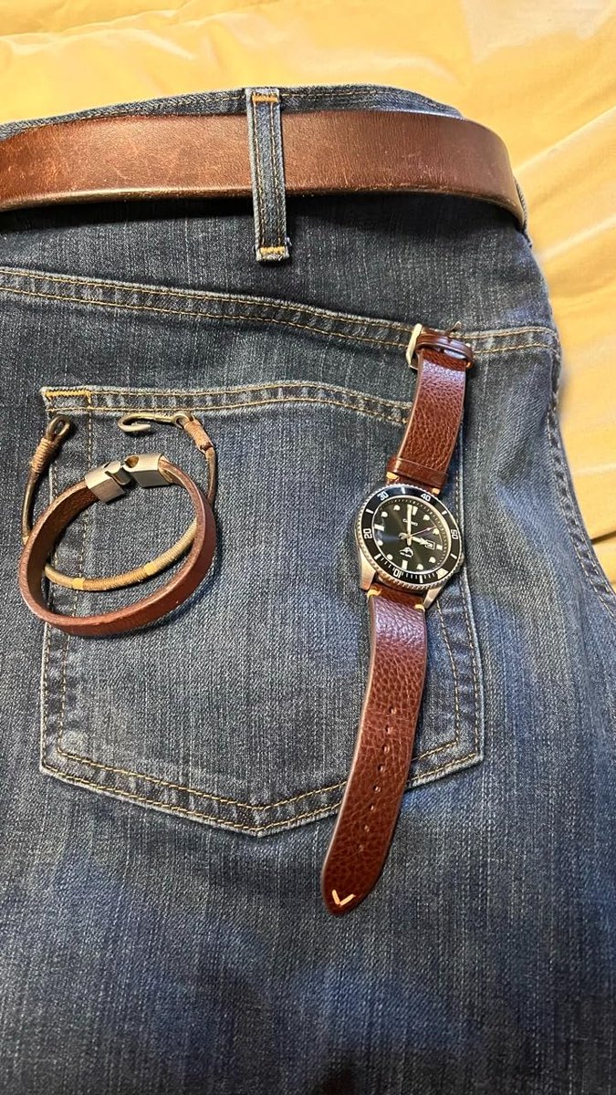 zhenhao888's tweet photo. Gomvadr italian tuscany full grain leather watch band, durable and soft. Quality meets elegance with stunning timepiece and band combination.
#wristwatch #watchlovers #watches #watchcollector #instawatch #watchoftheday #watchesofinstagram #watcheslovers #ootd #watchfan https://t.co/0uVyNFQpTr