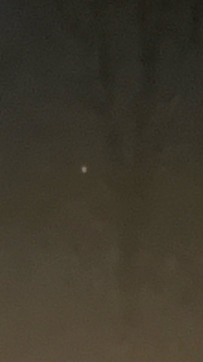 DaaaaaaaveH's tweet image. Anyone see this near Selfridge in MI??

Probably a satellite but it was hovering not flying. I was outside for a while.
#UFO 
#DETROIT
#ufos
#MICHIGAN