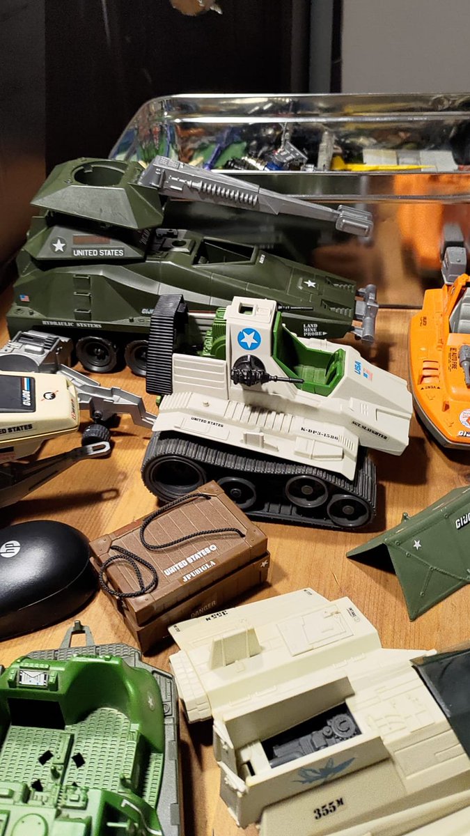 sceafa_studios's tweet image. En dan opeens voor 'n prikkie echt goud vinden bij de kringloop... #GIJOE #Cobra #Hasbro  😍