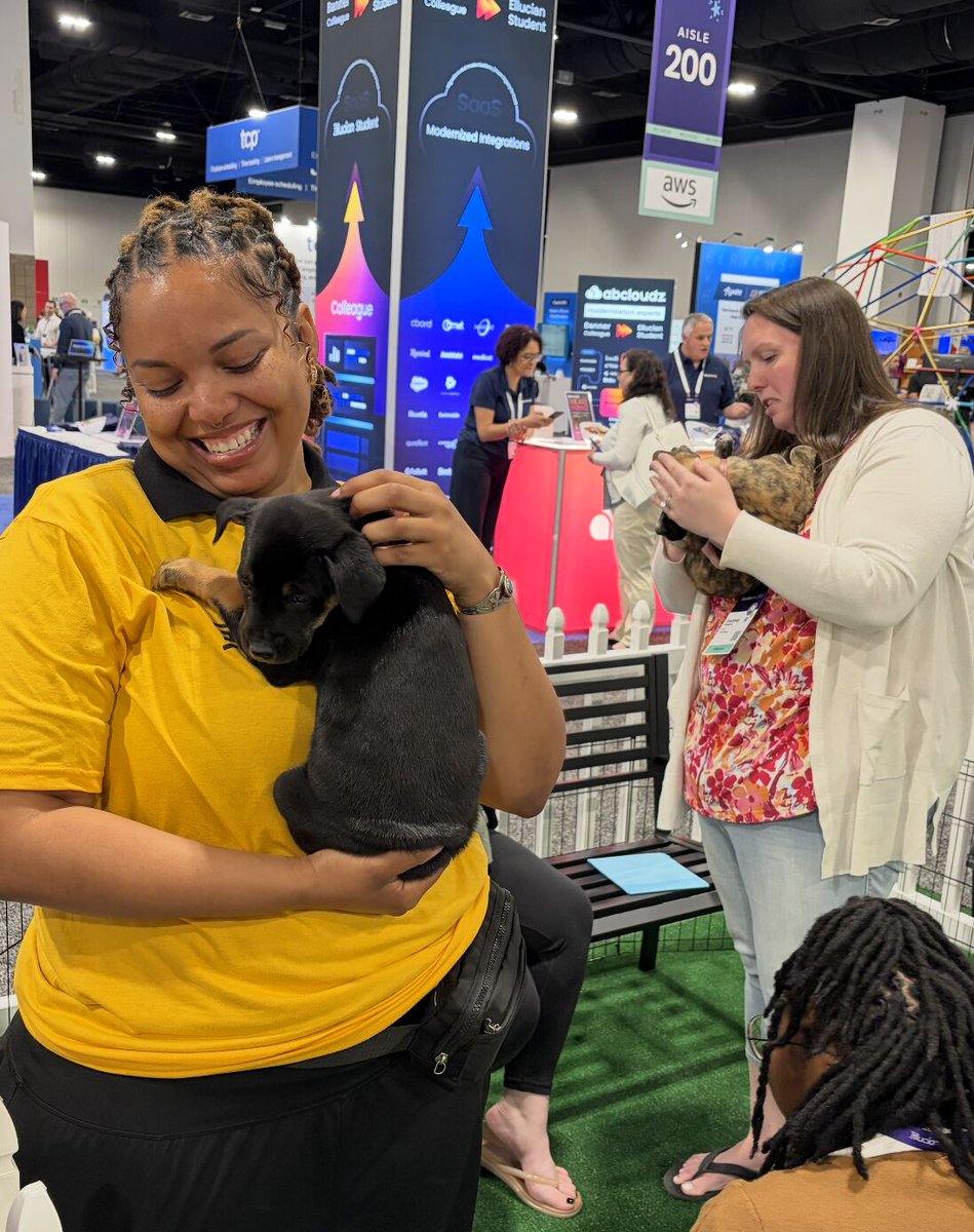 MorganuWhaley's tweet image. El exhibit hall es un must!! 

#educaciónsuperior #Ellucian #HigherEd  my.sociabble.com/UHgdxm9LePcM