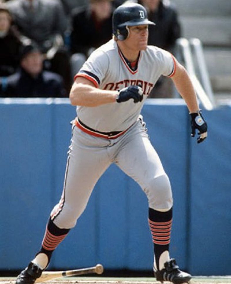 Paul Mayne tweet media