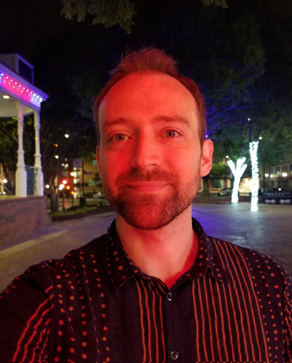 Just had great set at The Alley Stage in Marietta Square, beautiful room full of love. A lot of comics here tonight, shout out to Stina B, Ian Aber, Case Hand and our very funny host Leah Marie. 

#ATL #Atlanta #Comedy