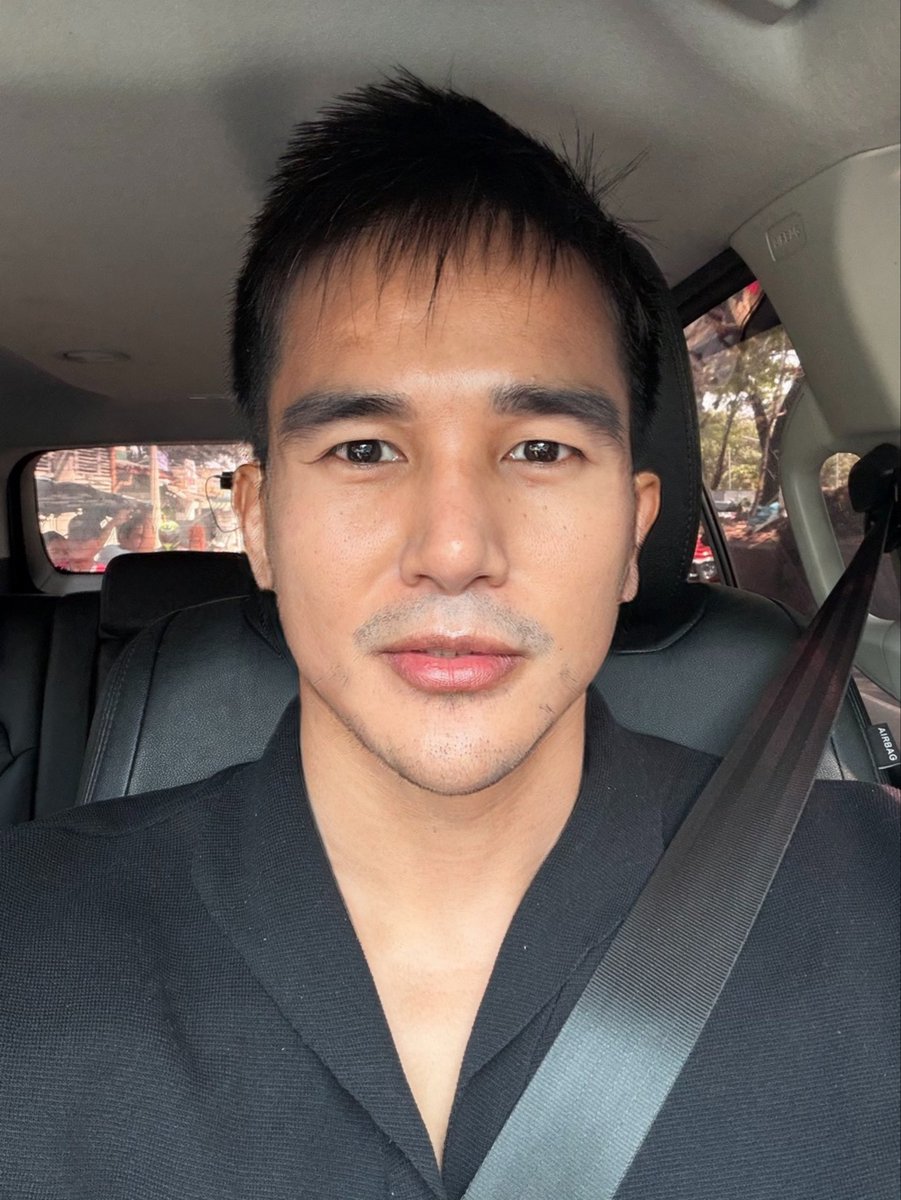 thekenyongf's tweet image. Less 2kg kaya shoot natin later ay puro chocolate contents 😊

#nofilter kaya kita ang sunblock 😂