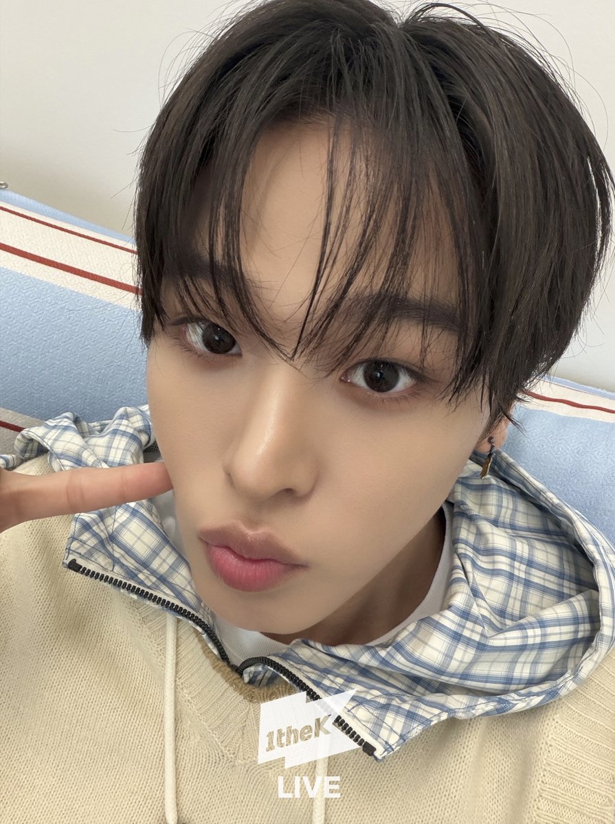 1theK(원더케이) tweet media