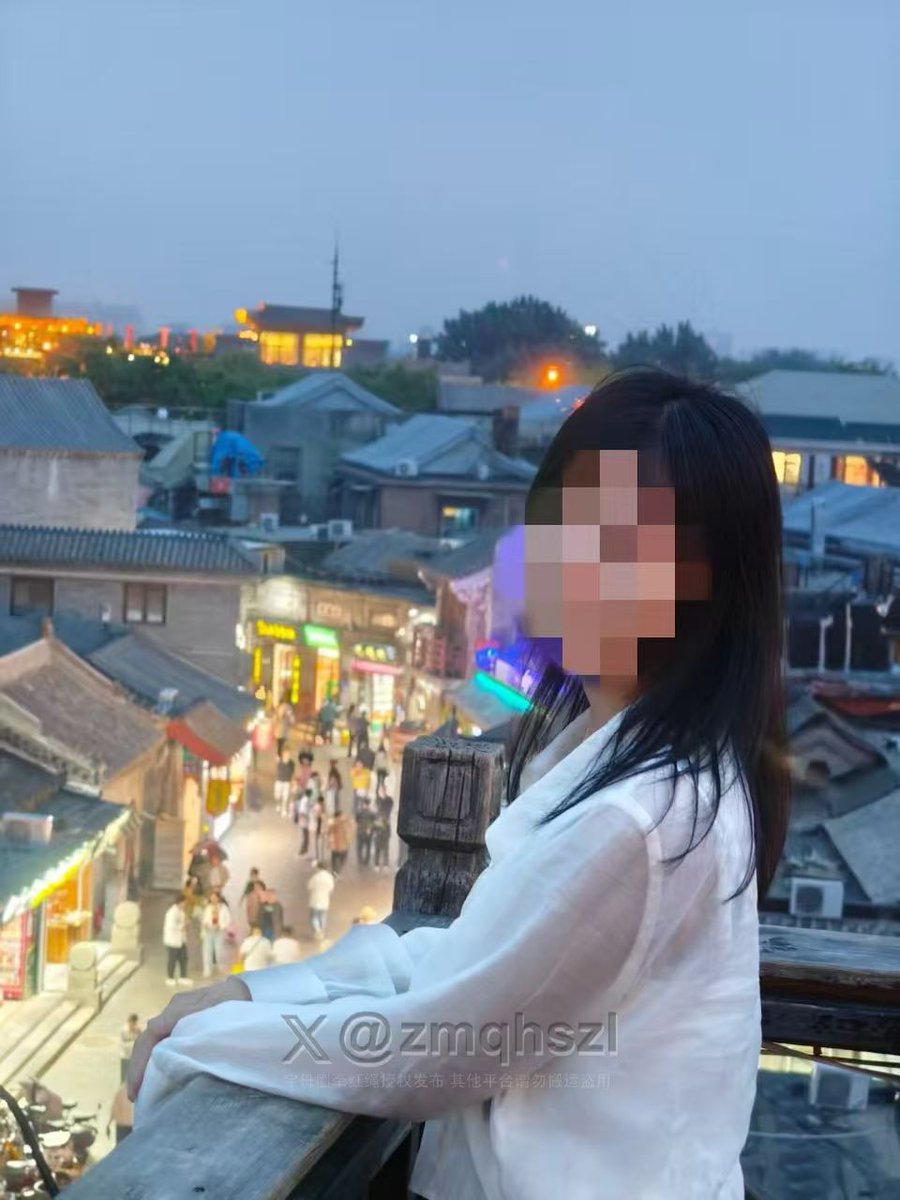 字母圈牵红绳 tweet media