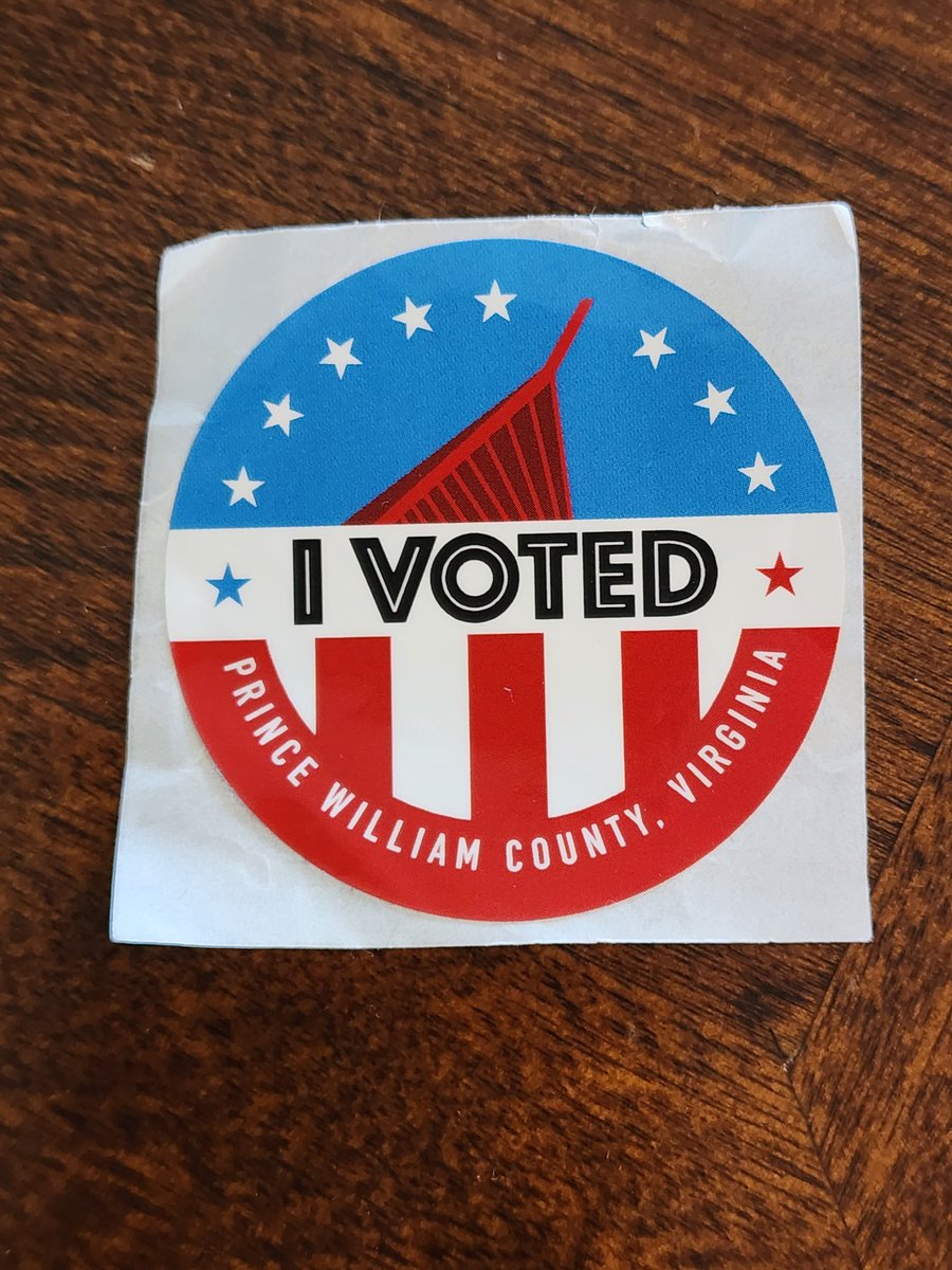 CYoung662's tweet photo. Got damn Im so proud. There are still people who want what's fair in this country. Virginia we fucking did it
#VaVotedYes
#ItPassed https://t.co/2D2i4Tr5do