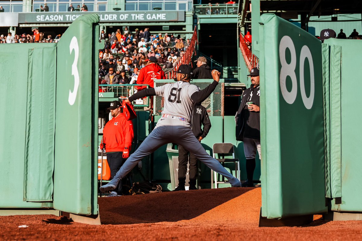 Yankees's tweet image. Dub Delivered. 

#RepBX