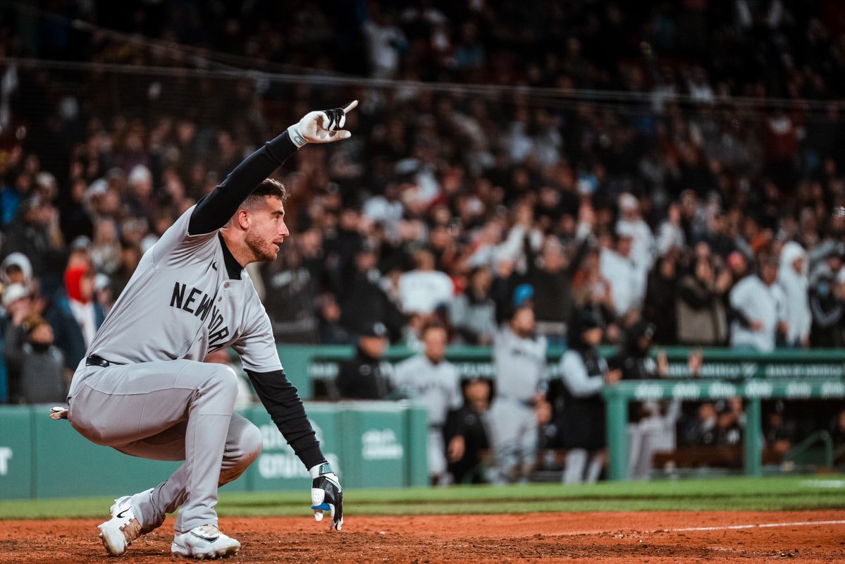 Yankees's tweet image. Dub Delivered. 

#RepBX