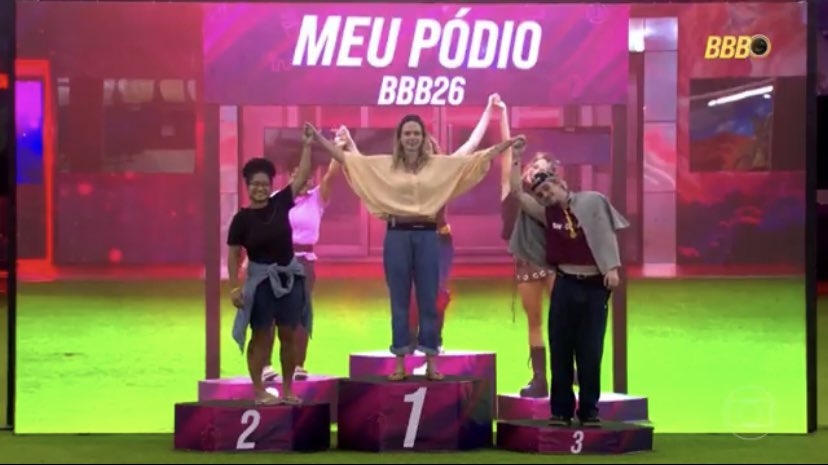 Hoje <a href="/anapaularenault/">Ana Paula Renault 🧙🏻‍♀️</a> se torna maior que Juliette. Ana Paula não é um fenômeno, ela é invencível. Nunca foi eliminada pelo público, favorita absoluta em 2 edições . Mil vezes voltaria, mil vezes amada seria . Ana não é maior que o #BBB26 , a maior de 26 edições. 
#FinalBBB
