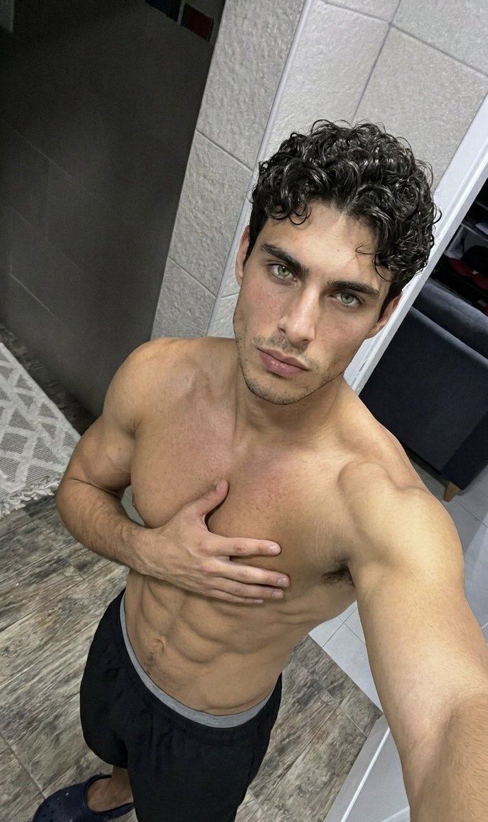 Italian boy 🇮🇹 tweet media