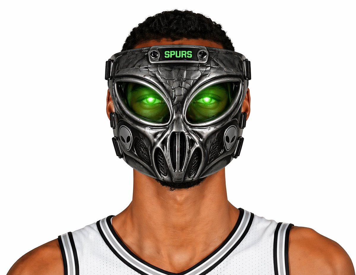 lovinLLOYDee's tweet image. Masked Wemby loading… ⏳😷

#MaskedWemby #MaskOn #VillainMode #polymarket