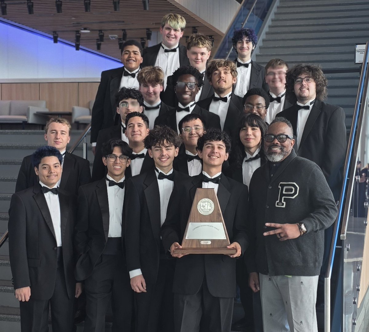Maclle's tweet image. Cougar Choir was on fire!!! The Varsity girls brought this old man to tears with their final piece 🎼🎵 "Order My Steps!" 🥹 #SWEEPSTAKES ALL AROUND!! Let's Go Creek! #ProudPrincipal @CyFairISD @cycreekhs 🎤