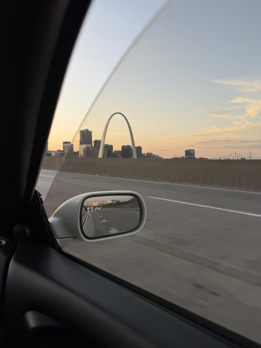 UnbendableStraw's tweet photo. TAMPA TO SEATTLE 
OR SCRAP
NEED GAS $ https://t.co/kxyq8Ji5ow
