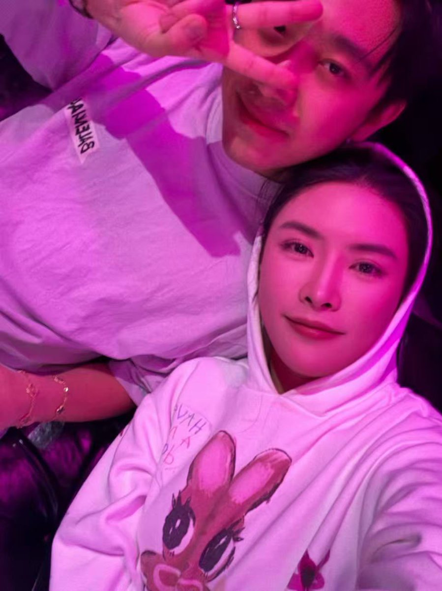 AllInBritney's tweet image. Hang out with my friends last night 

#poker