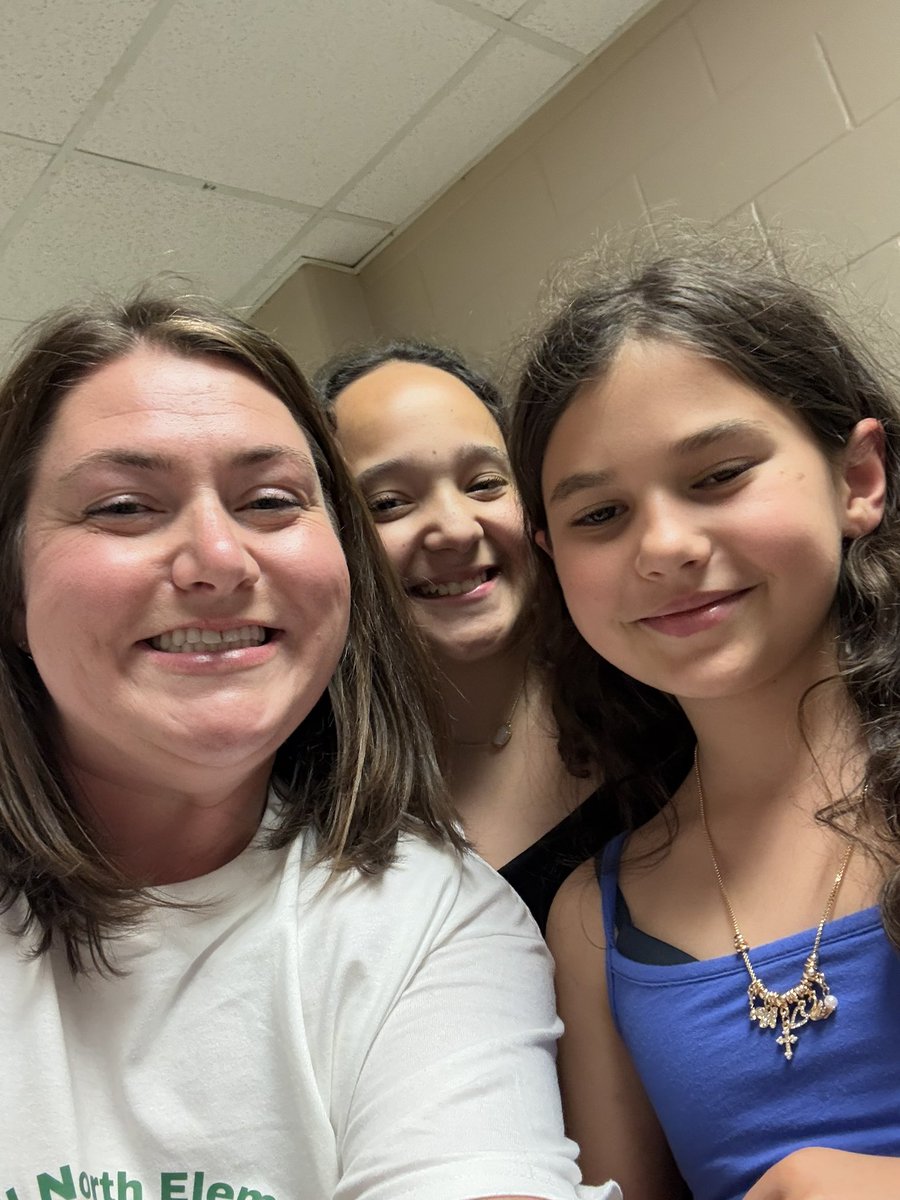 Danielle Combs tweet media