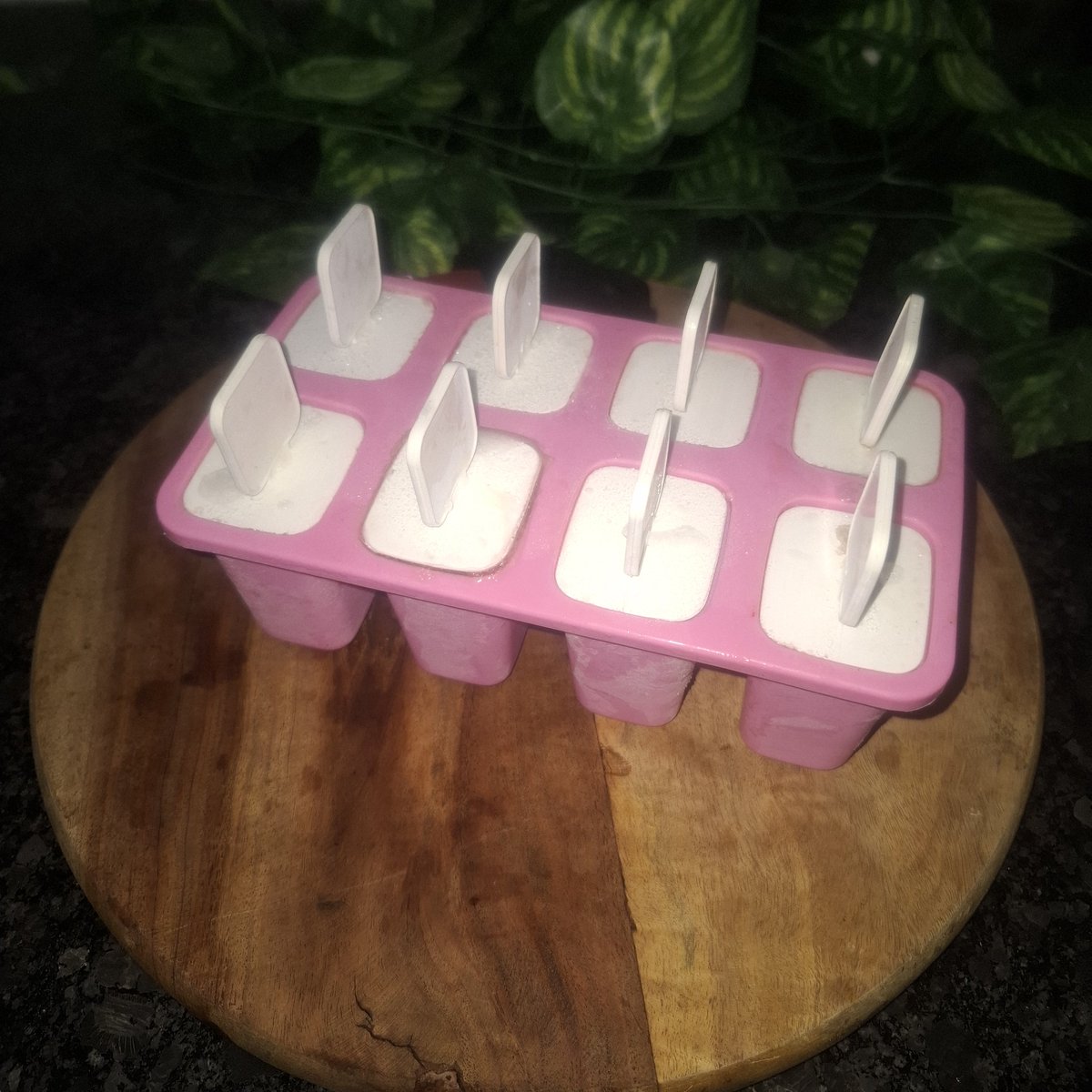 ManjuDeviRecipe's tweet image. Summer Vibes with Refreshing Watermelon Popsicles 🍉

 #watermelon #popsicles #homemade #summervibes #manjudevirecipe