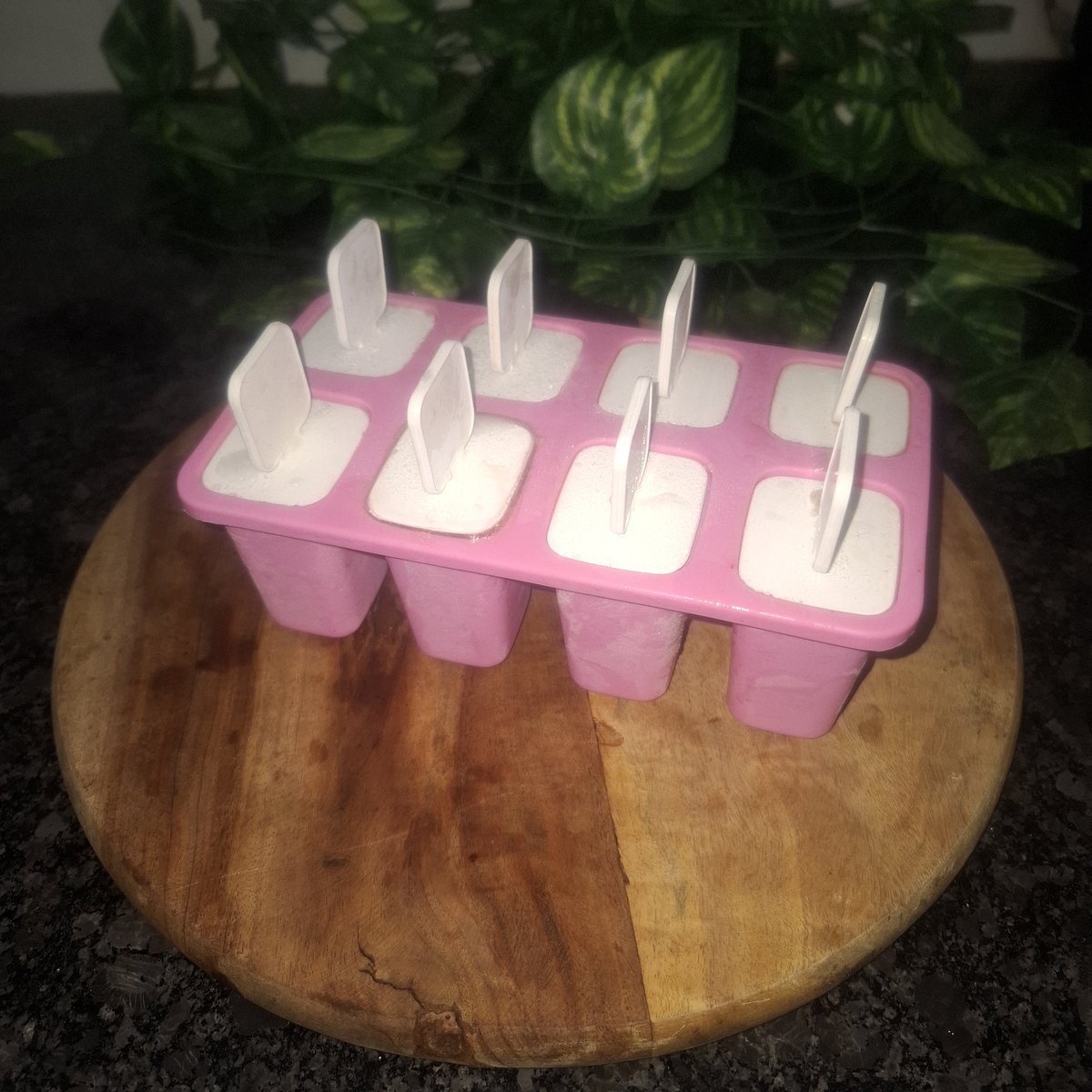 ManjuDeviRecipe's tweet image. Summer Vibes with Refreshing Watermelon Popsicles 🍉

 #watermelon #popsicles #homemade #summervibes #manjudevirecipe