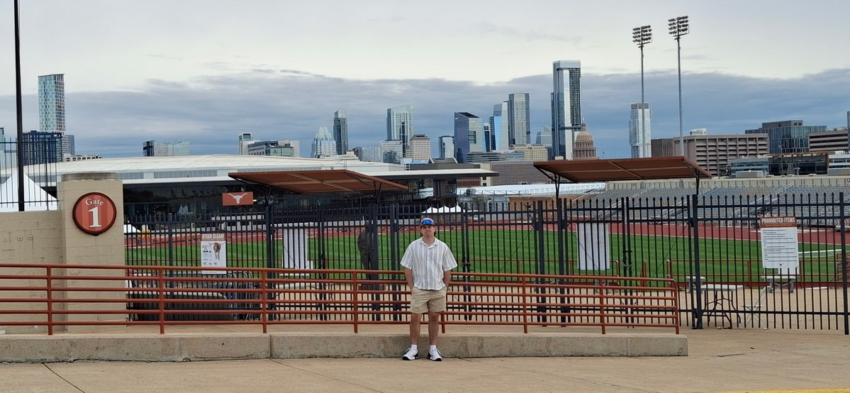 Brock Hall tweet media