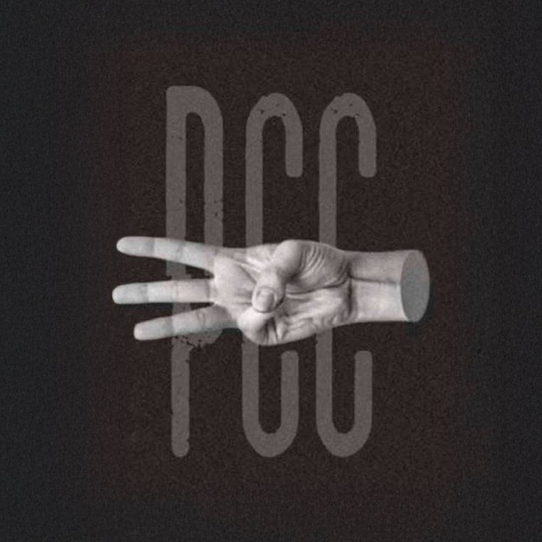 République tweet media