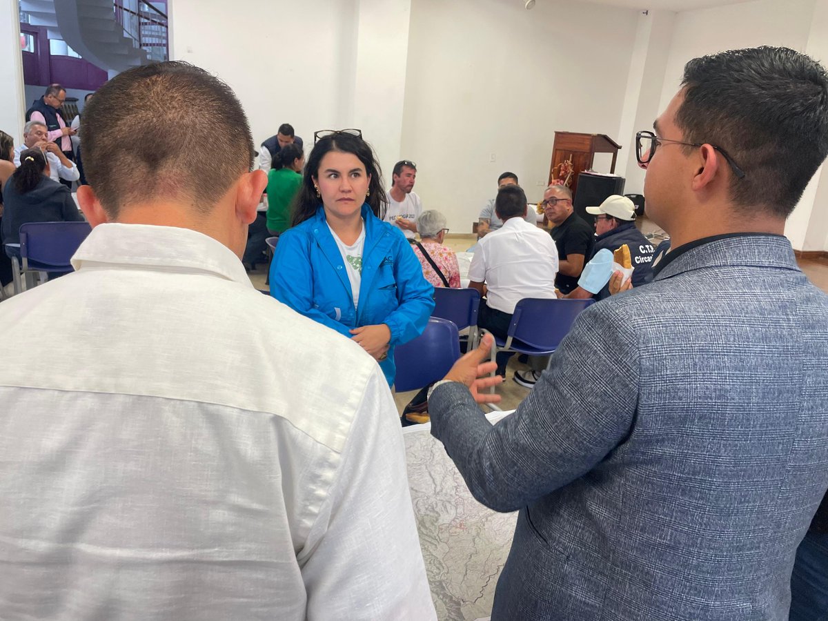 Nicolasth08's tweet photo. En la tarde, estuvimos en el 4° encuentro de participación ciudadana sobre la actualización del PBOT de Circasia 🏙️

Abordamos temas clave como servicios públicos, transporte, equipamientos y espacio público. https://t.co/pENOJ24dwb