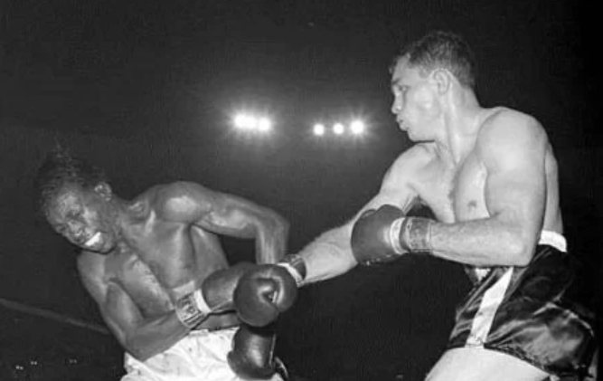 ib_tv_boxing's tweet photo. Carlos Ortiz vs. Joe Brown: April 21, 1962
https://t.co/thnSSjgI7b
#FightFans #FightNight #SweetScience #BoxingLife #Boxing https://t.co/i0ojl4y0Ve