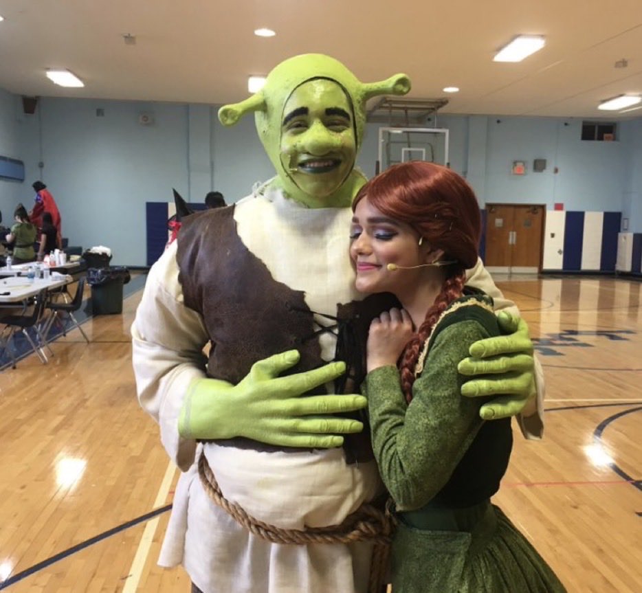 zeglerscore's tweet photo. throwback to rachel zegler as princess fiona in shrek the musical https://t.co/9WF4VbUVmt