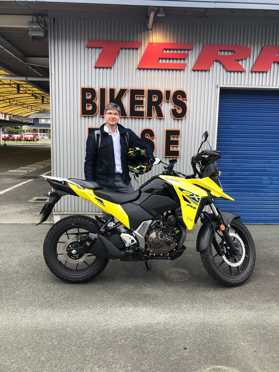 PEACERIDE_NET's tweet photo. バイク好きが観ているサイト『https://t.co/PW1oeXUDR5』新規投稿「ホームカミング」TERRABALで２輪免許をとったみなさんが愛車で遊びに来てくれます。
#suzukivstromsx
#vstromsx
#bikeshopr
#peaceride
#ピースライド
https://t.co/ca78zYSoig https://t.co/EXggEnFnGu