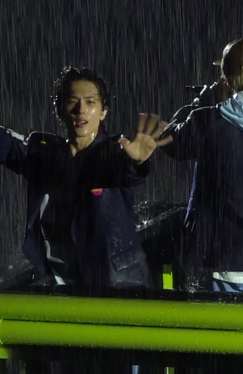 hmm..⌵̈⃝ tweet media