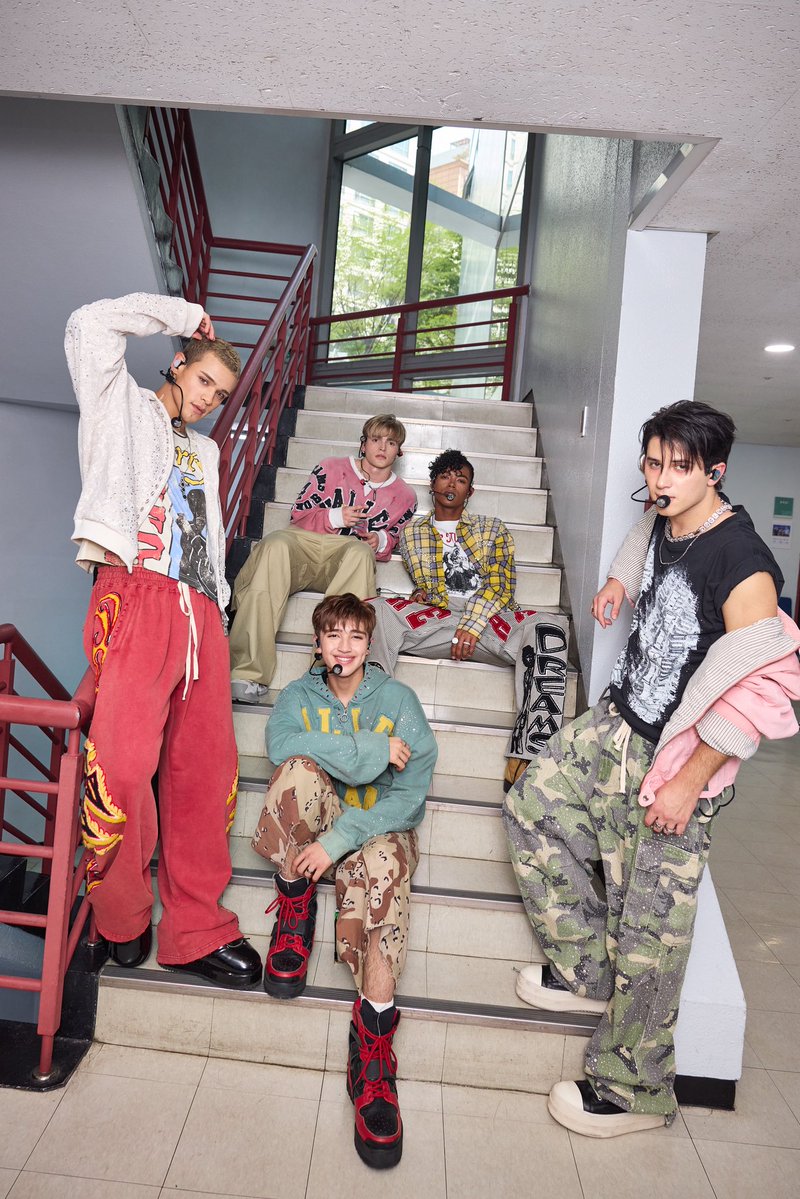 Ross✨🌹DUAL 🪽 tweet media