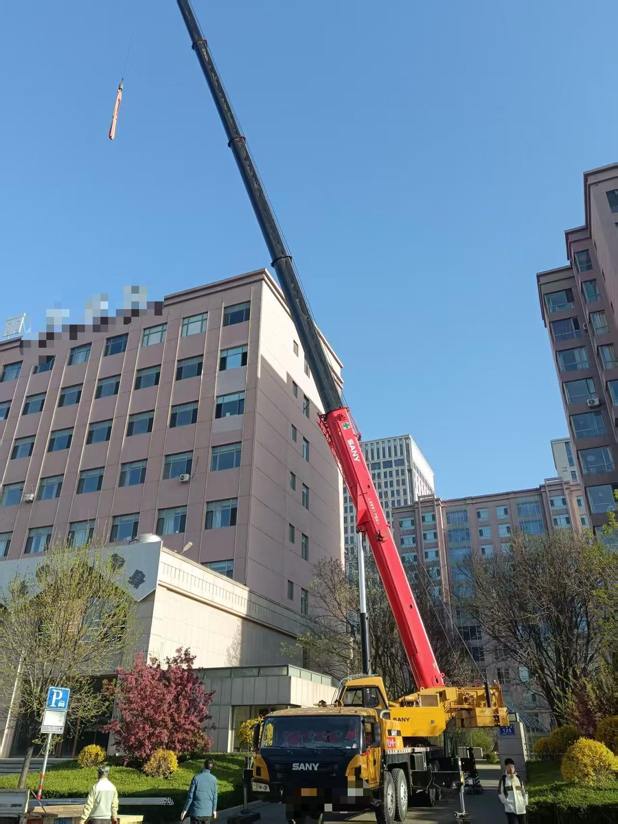 SunnyLi45's tweet photo. 2019 year Sany 55 tons Truck Crane for Sale: Type STC550T5, 46 meters mainboom, 16 meters jib, 10.5 ton counterweight, 6000 hours, 20000 kilometers, price $76000.
More info:https://t.co/Rr3BQl8JO1
#cranemachine #truckcrane #Sany #55ton #2019 https://t.co/cBNa0JPkMo