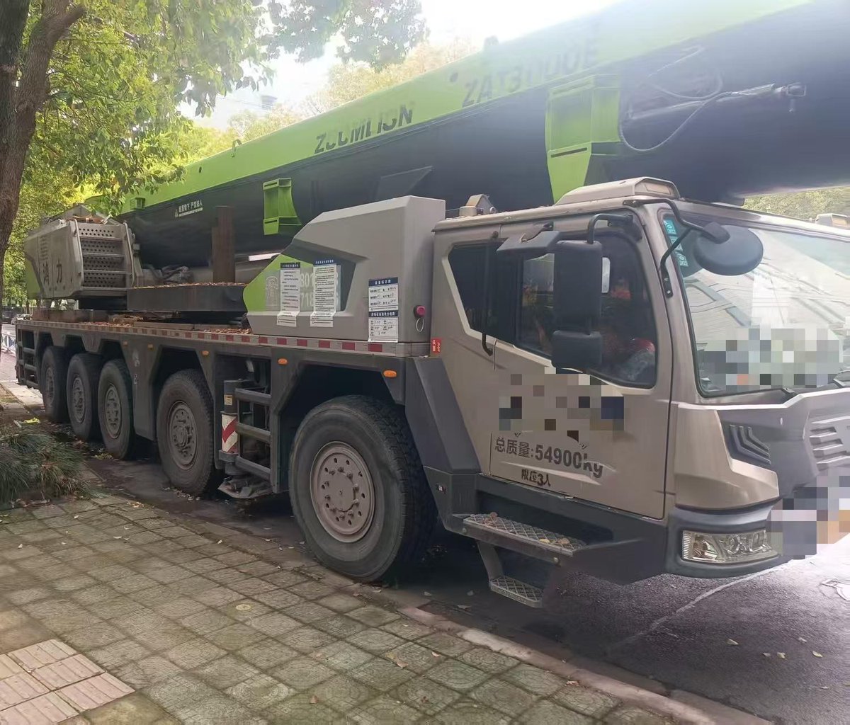 SunnyLi45's tweet photo. 2021 Year Zoomlion Type 200E7 Truck Crane for Sale, 75m mainboom(7 sections), 4 jib section, 68 ton counter weight, with 33m jib,2hooks, price $243000.
More info:https://t.co/Tm8TjrzjAR
#cranemachine #truckcrane #Zoomlion #8ton #33m #2021 #7sections https://t.co/Sqa1uR2HSR