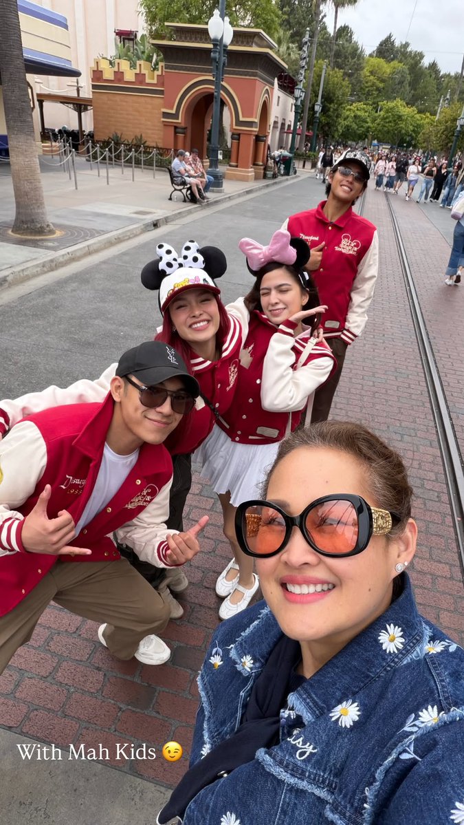 KarylleCharmHa1's tweet image. “With Mah Kids” 😍🥰❤️ 

Tita Marie! IG Story! 🥰
@kyle_echarri @Espanto2001 @alexailacad @BonifacioAc enjoy kayo ba!🥰 #KyleEcharri