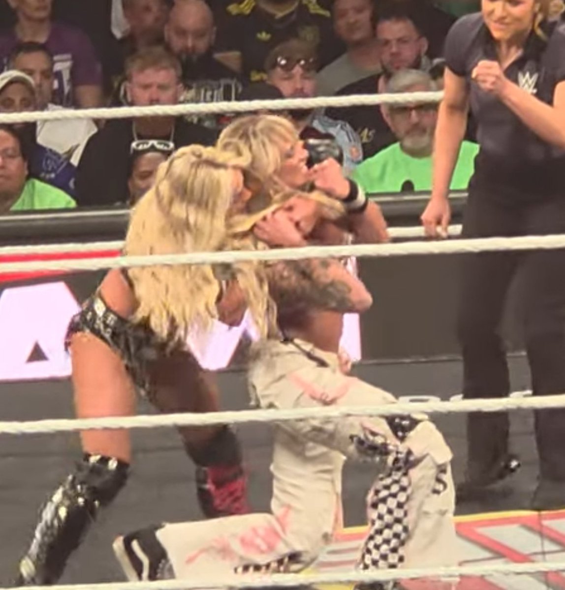 Wrestling News & Clips tweet media