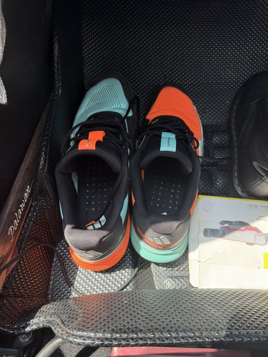 jaycheriii tweet media