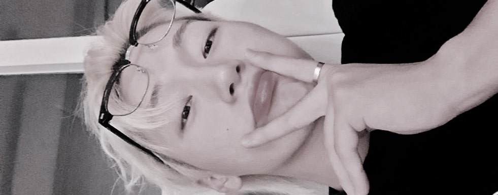 ᅟᅟ
ᅟᅟ
ᅟᅟᅟᅟᅟᅟ𝘈𝘯𝘨𝘦𝘭𝘴 𝘸𝘦𝘢𝘳 𝘣𝘭𝘰𝘯𝘥𝘦.
ᅟᅟ
ᅟᅟ