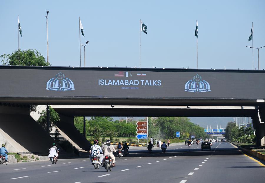 ChinaDaily's tweet image. The United Nations hopes for the resumption of talks between the United States and #Iran and the extension of the current ceasefire, a UN spokesman said Tuesday. #UN #US bit.ly/3QjQwmd