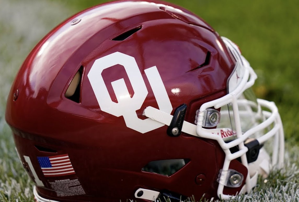Green19Football's tweet image. Can the Sooners make a deeper playoff run in 2026? 🏈🔴

#Oklahoma Sooners 2026 Roster Intelligence Breakdown

green19.net/news/oklahoma-…

#CollegeFootball #Sooners #BoomerSooner #NCAA