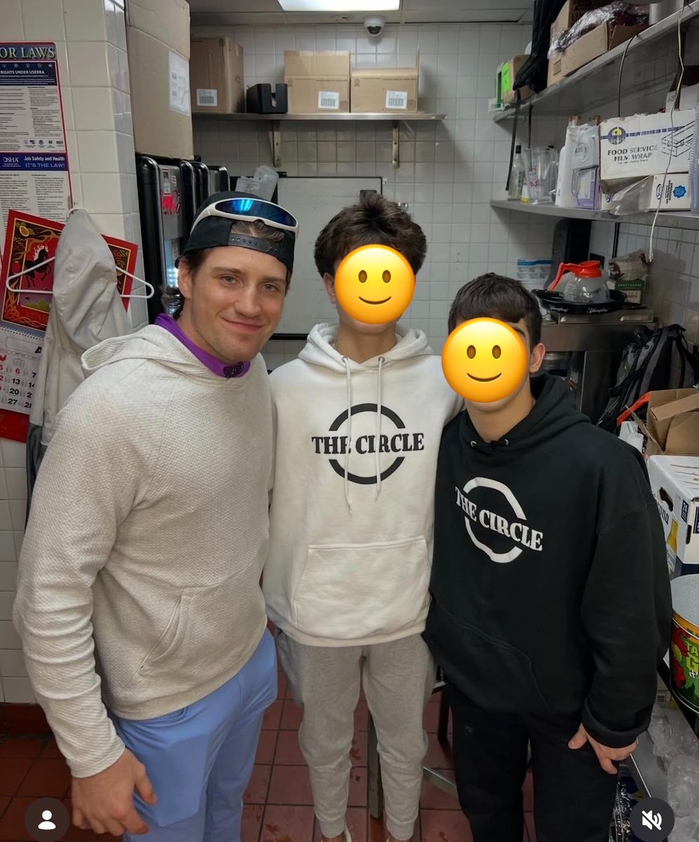 .pay 🌷 tweet media