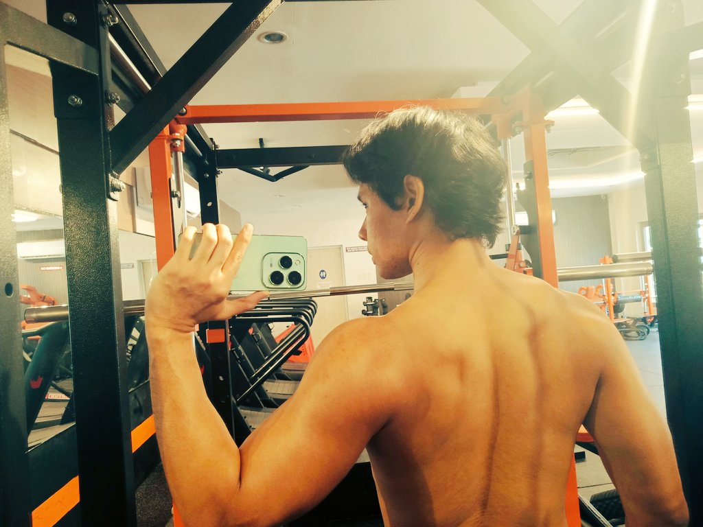 JoJ03star's tweet image. GYMorning peeps 💪🏋️
#pinoy #asian #gym #오운완