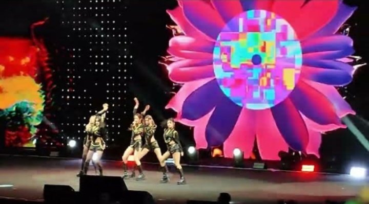 tiger_xin_news's tweet image. #update #YouTube ~

X:IN 2026-04-20 Dazzle flash, New Delhi

🔗youtu.be/D0PorZKW89E?si…

#XIN