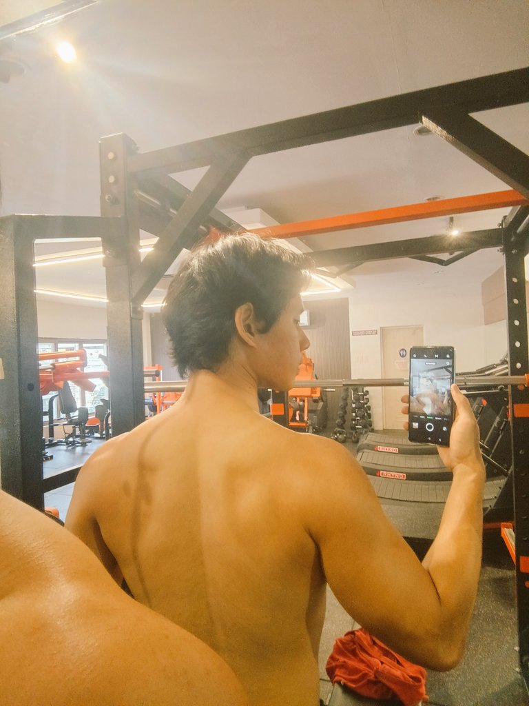 JoJ03star's tweet image. GYMorning peeps 💪🏋️
#pinoy #asian #gym #오운완