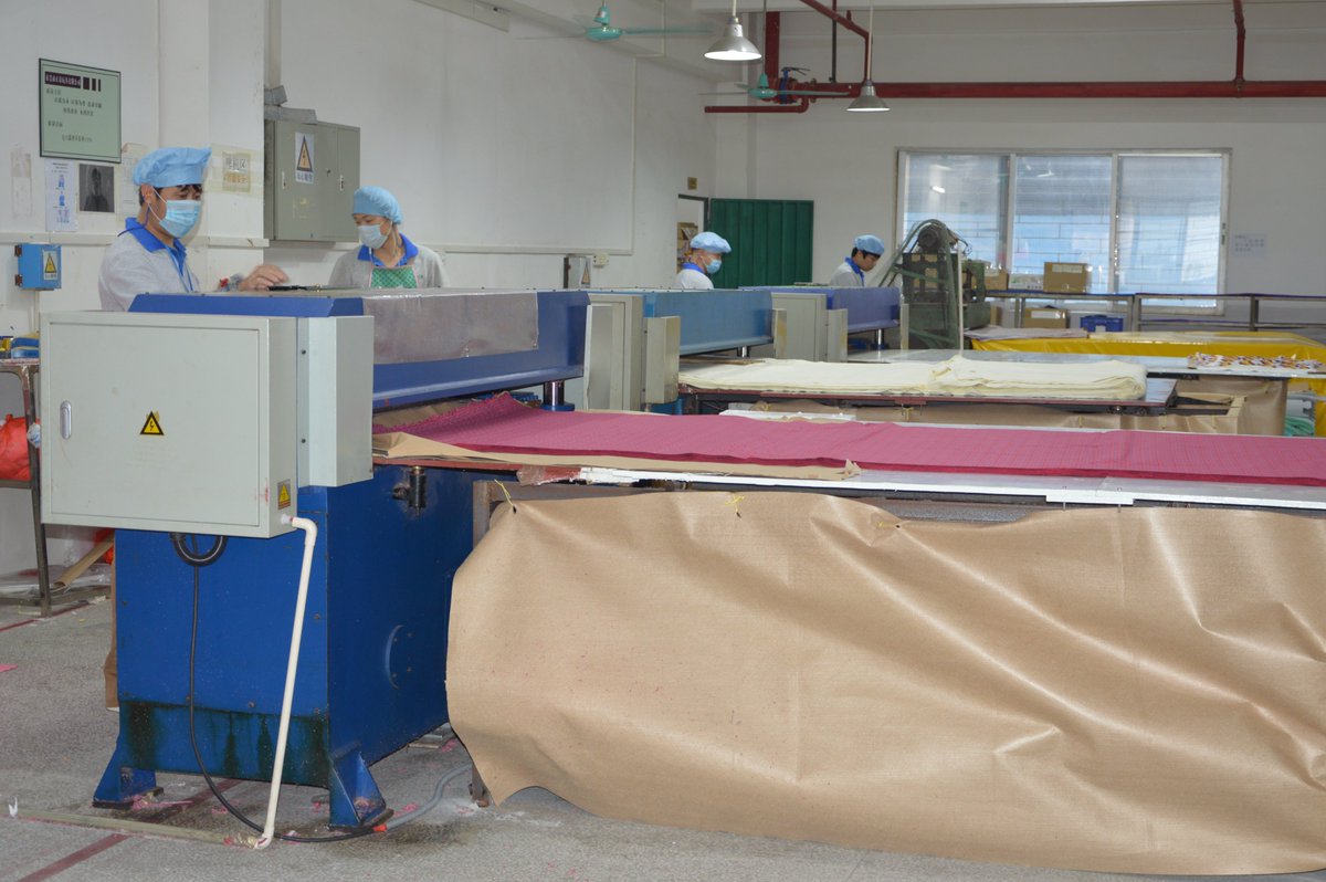 Cindy1382245180's tweet image. Cutting,#plushOEM #cutting #embroidery