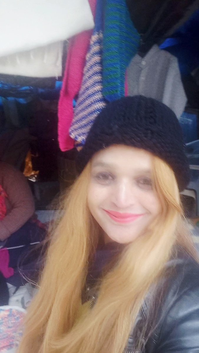 ash4intelways's tweet image. #mana village womens  #weaving #culture  #folklore  #wool  #warmth  #Himalayas