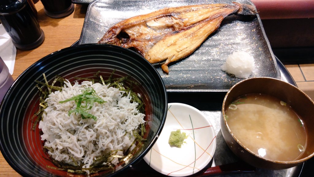 京 tweet media